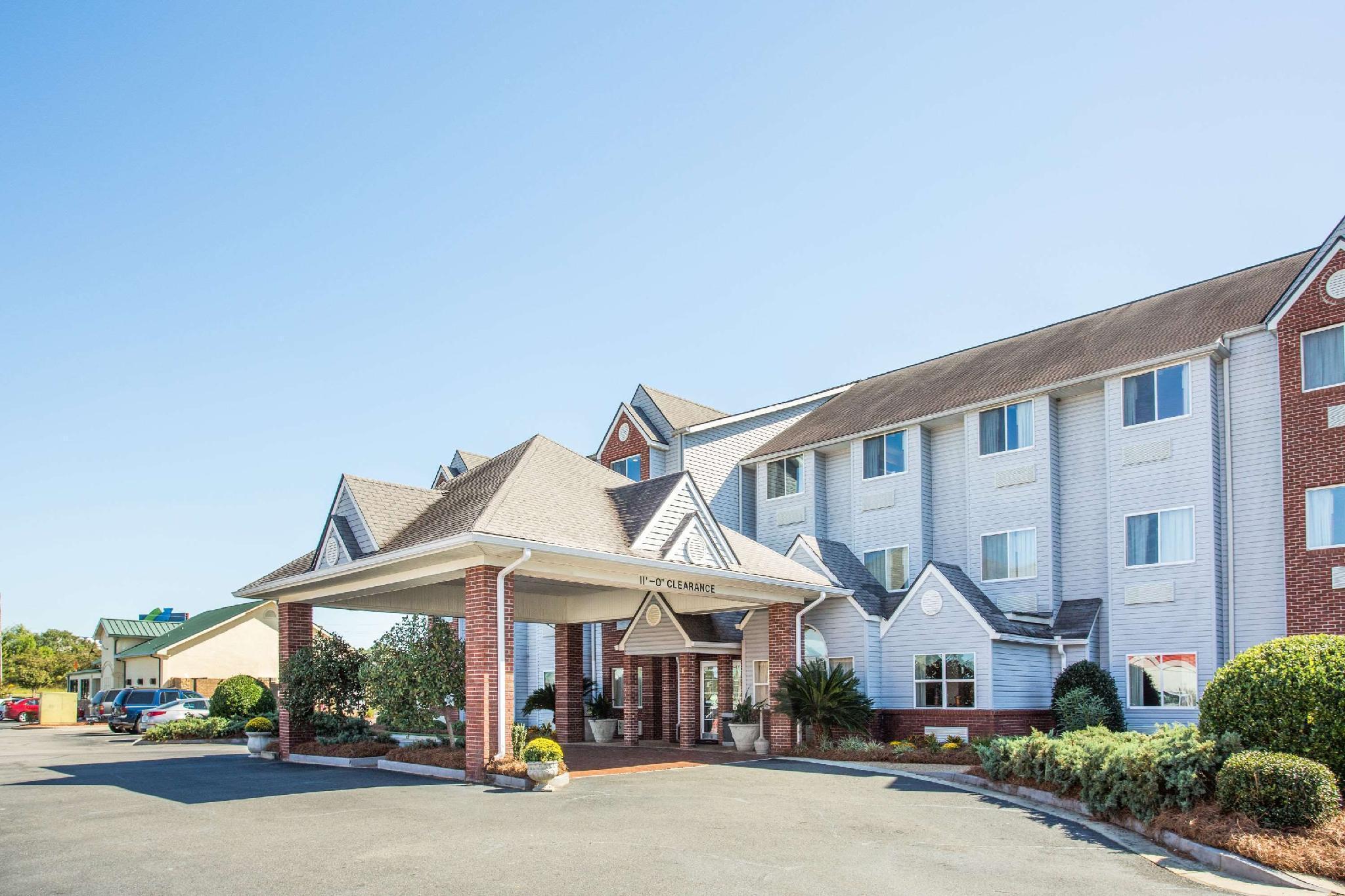 Microtel Inn & Suites By Wyndham Tifton Exterior foto